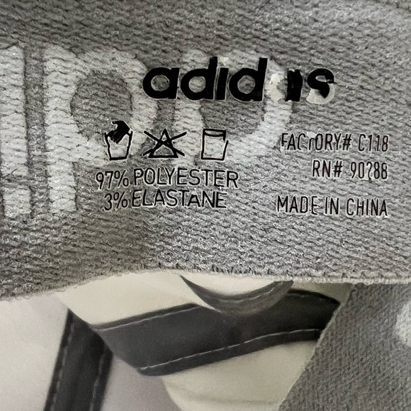 Adidas White and Gray Cap - Picture 5 of 9